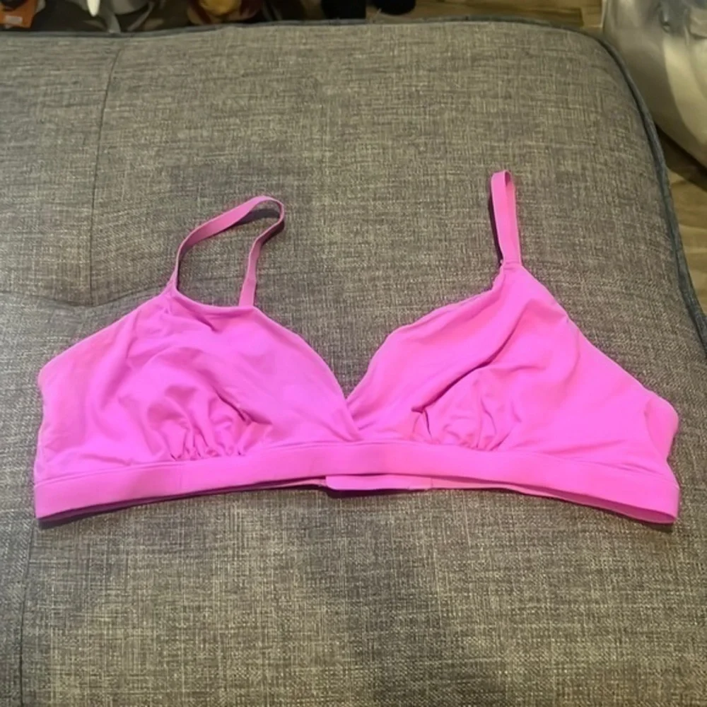 Skims Fit Everybody Crossover Bralette - Picture 8 of 15